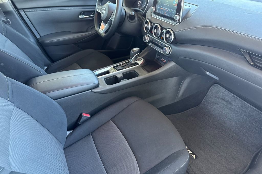 Used 2024 Nissan Sentra SV FWD image 21
