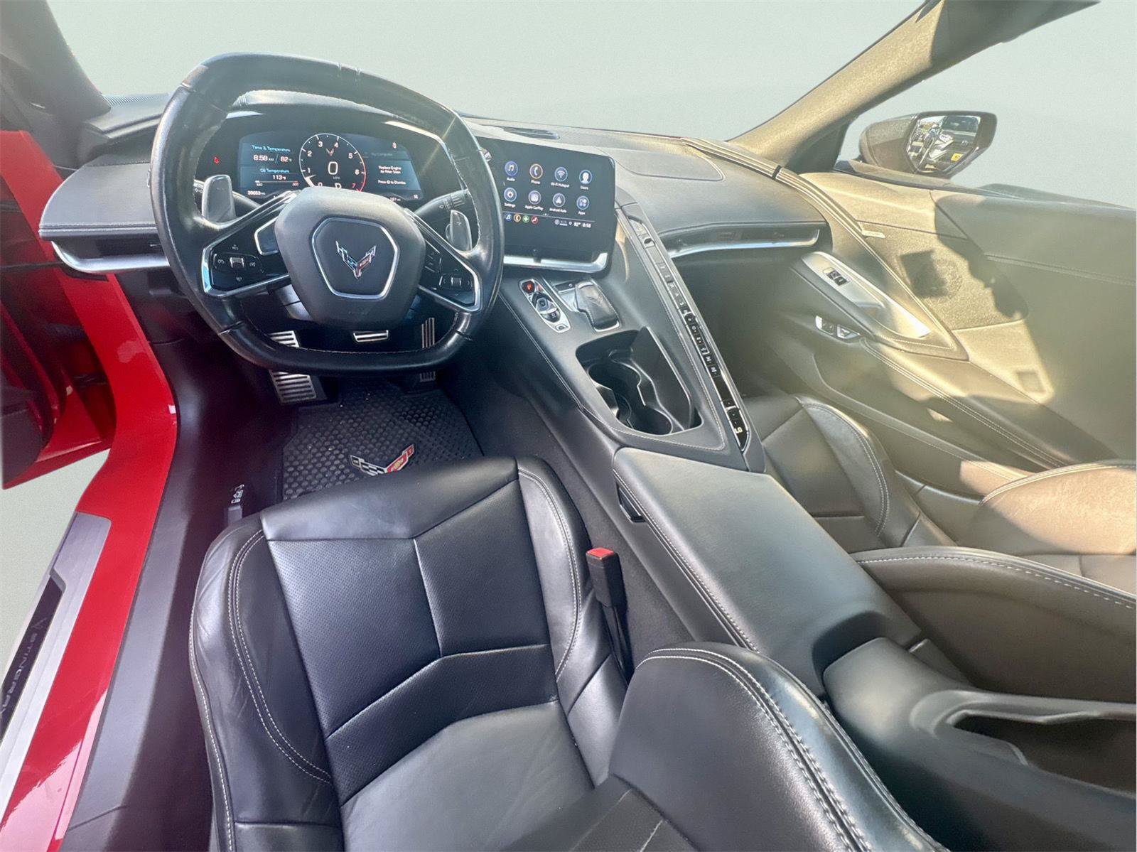 Used 2022 Chevrolet Corvette Stingray Convertible w/ Z51 Performance Package RWD image 15