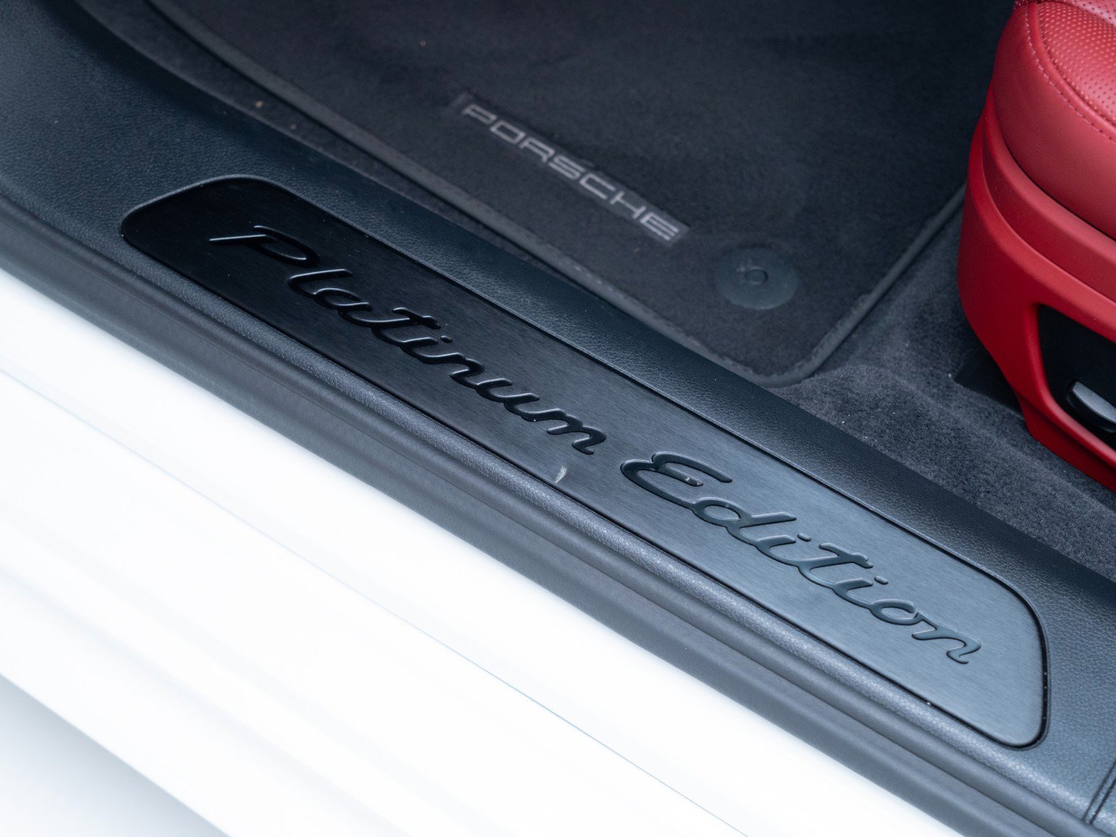 Certified 2023 Porsche Panamera Platinum Edition image 14