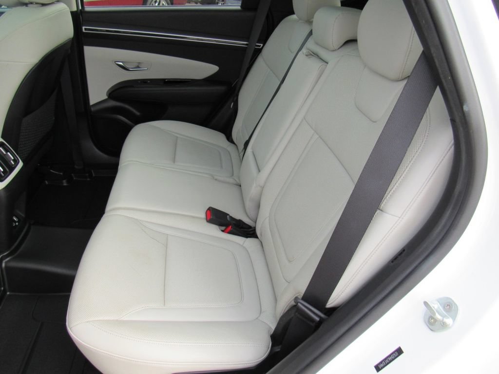Certified 2022 Hyundai Tucson Limited FWD image 17