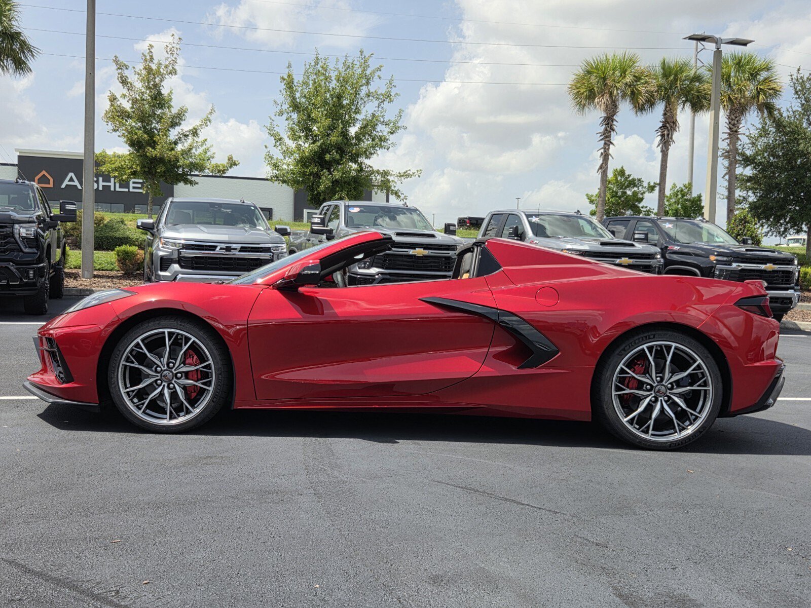 New 2027 Chevrolet Corvette Stingray Convertible w/ 2LT RWD image 3
