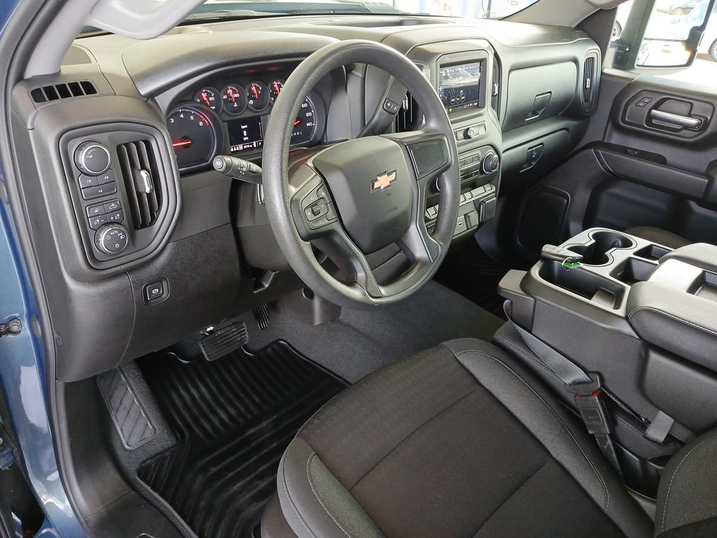 Certified 2025 Chevrolet Silverado 2500 Custom w/ Custom Value Package AWD/4WD image 10