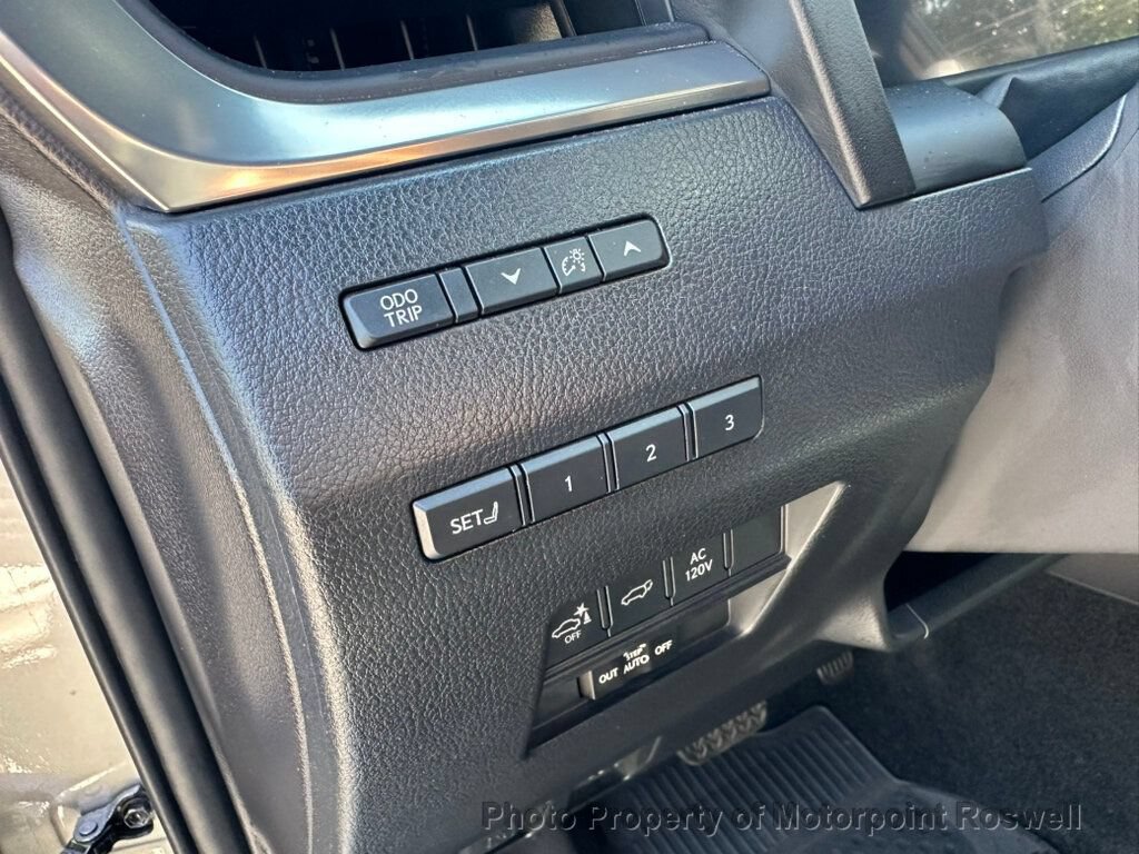 Used 2024 Lexus GX 550 w/ Accessory Package (Z1) AWD/4WD image 17