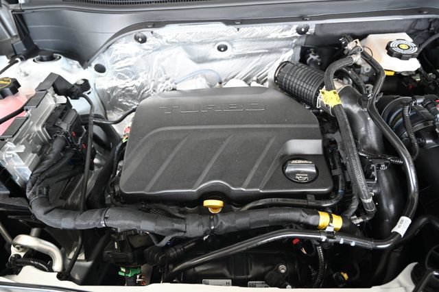 New 2026 Chevrolet Trax RS w/ Sunroof Package FWD image 29
