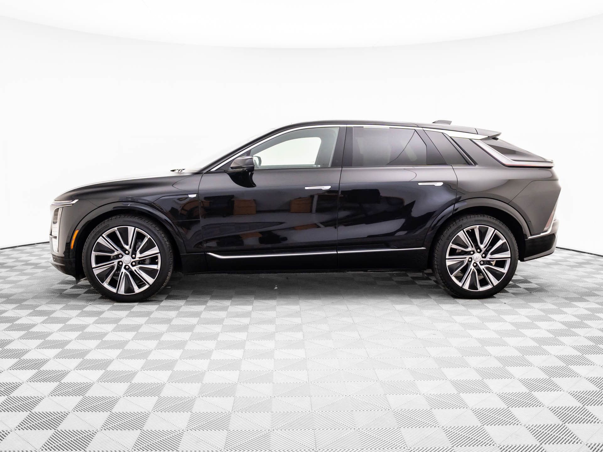 Certified 2024 Cadillac Lyriq Luxury w/ LPO, Floor Liner Package video 2