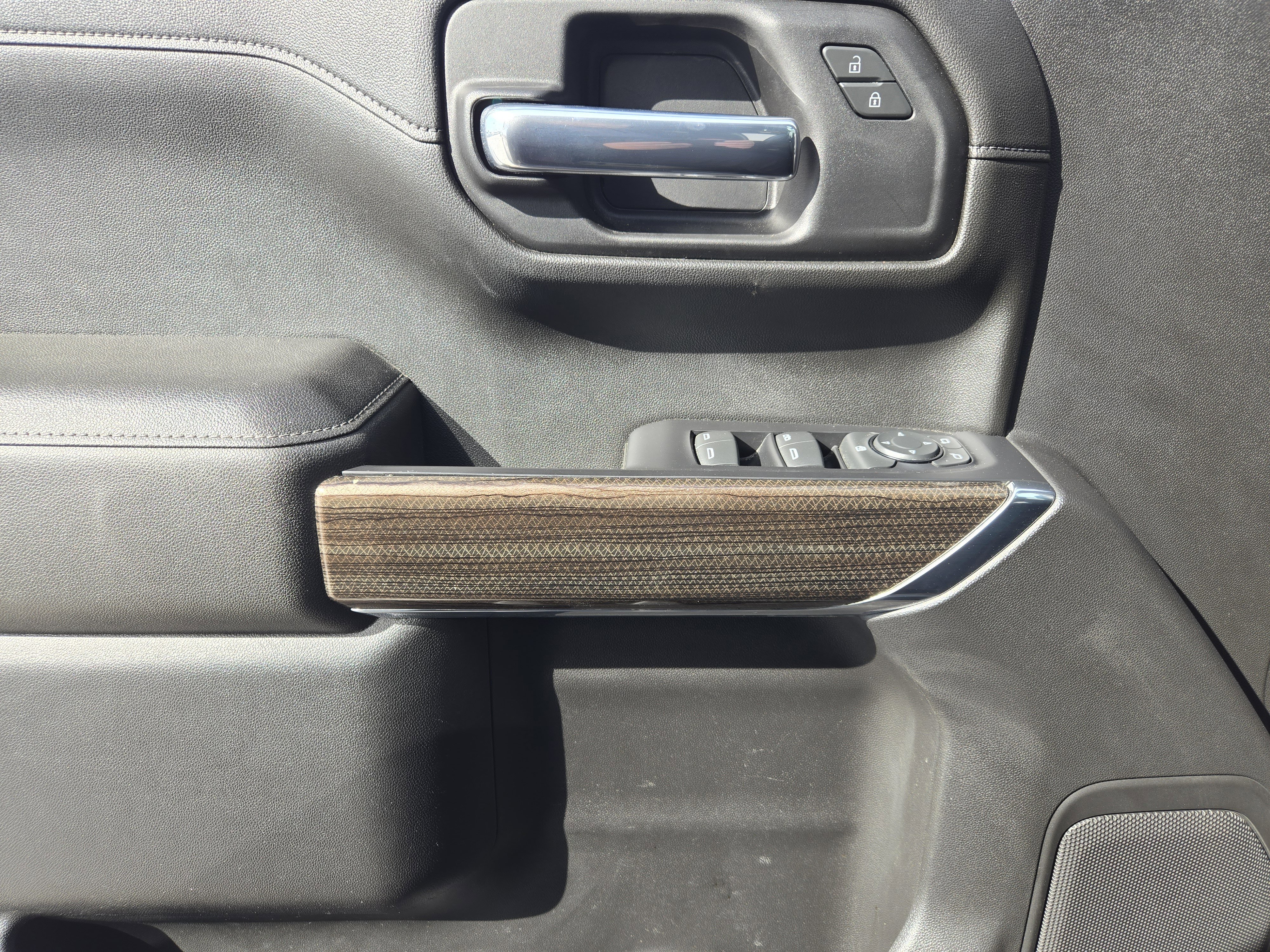 Used 2021 Chevrolet Silverado 1500 LT w/ Texas Edition Plus image 27