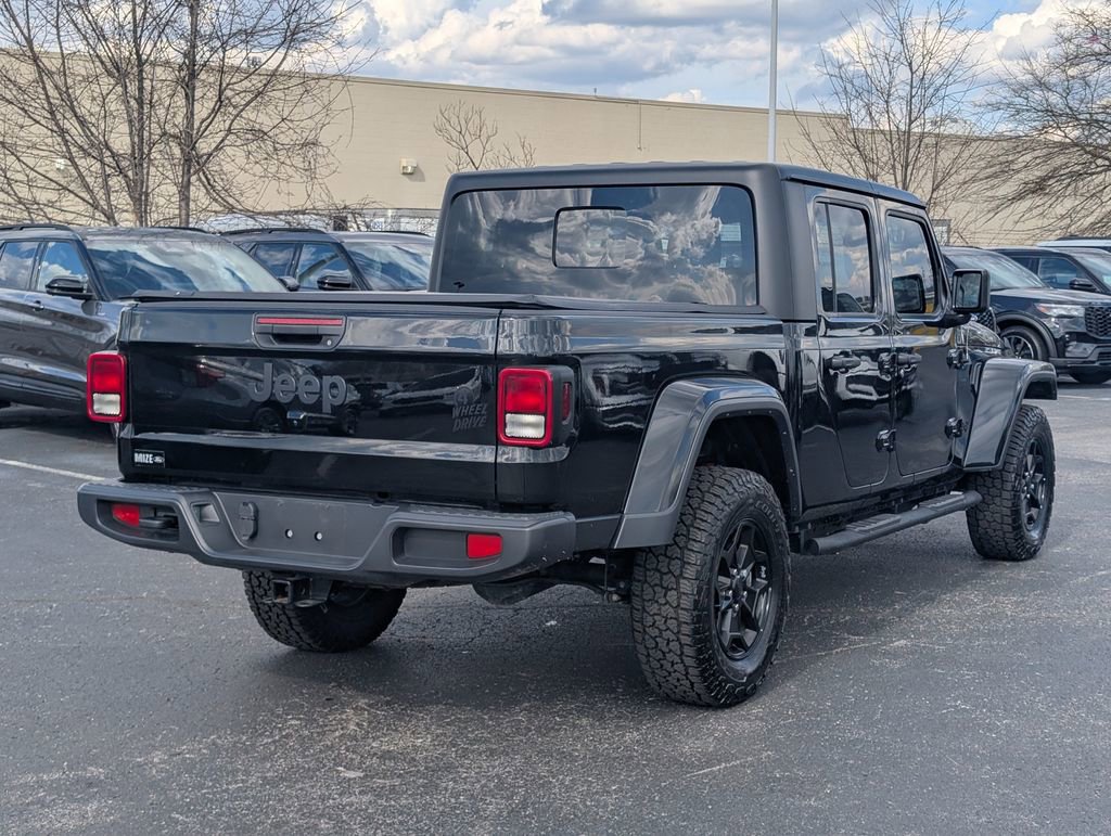 Used 2022 Jeep Gladiator Willys image 6