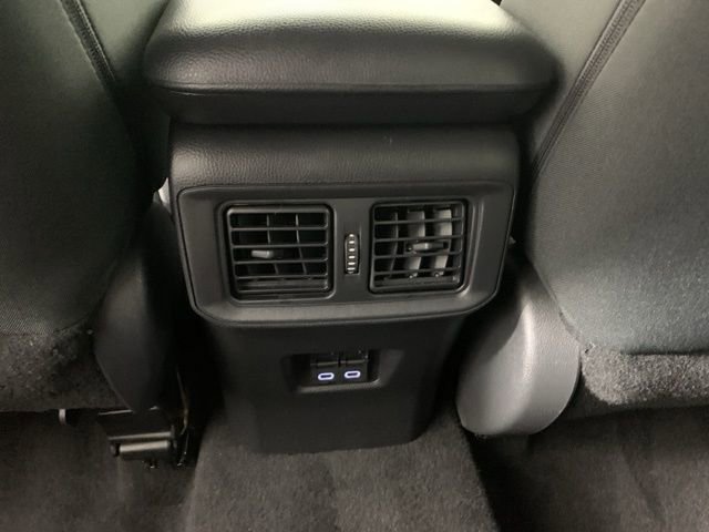 Used 2024 Toyota RAV4 SE AWD/4WD image 32