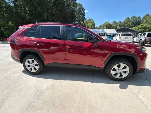 Used 2019 Toyota RAV4 LE FWD image 5