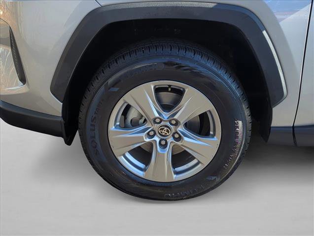 Used 2024 Toyota RAV4 XLE image 28