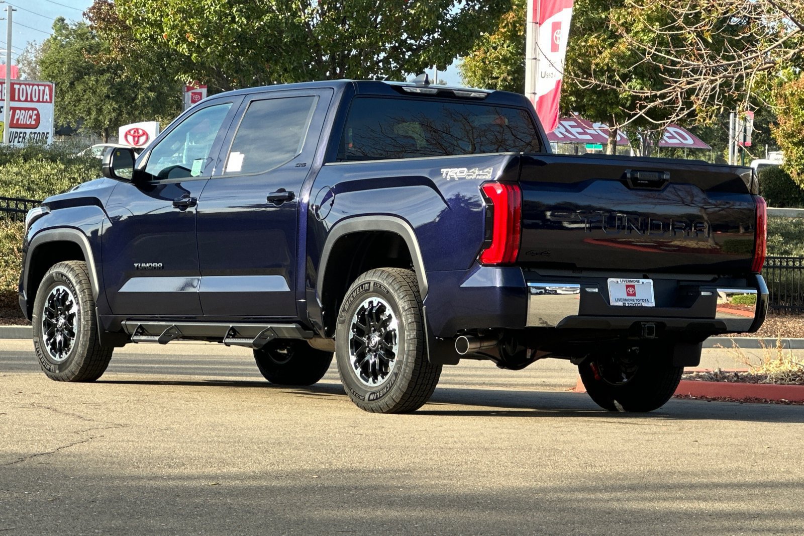 New 2026 Toyota Tundra SR5 w/ TRD Off-Road Package AWD/4WD image 6