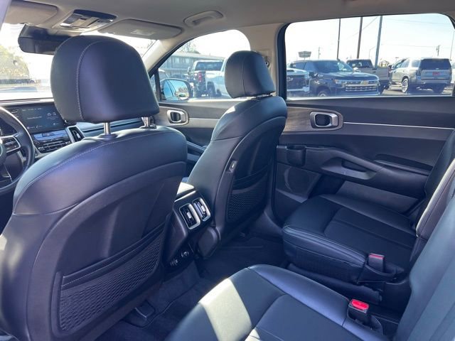 Used 2021 Kia Sorento EX image 20