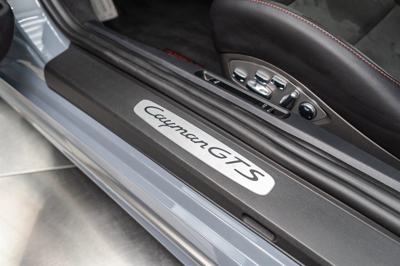 Used 2024 Porsche 718 Cayman GTS RWD image 30