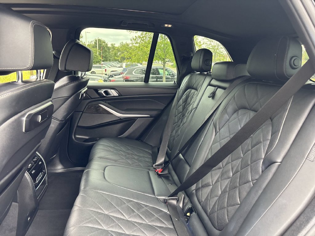 Used 2024 BMW X5 xDrive40i AWD/4WD image 14