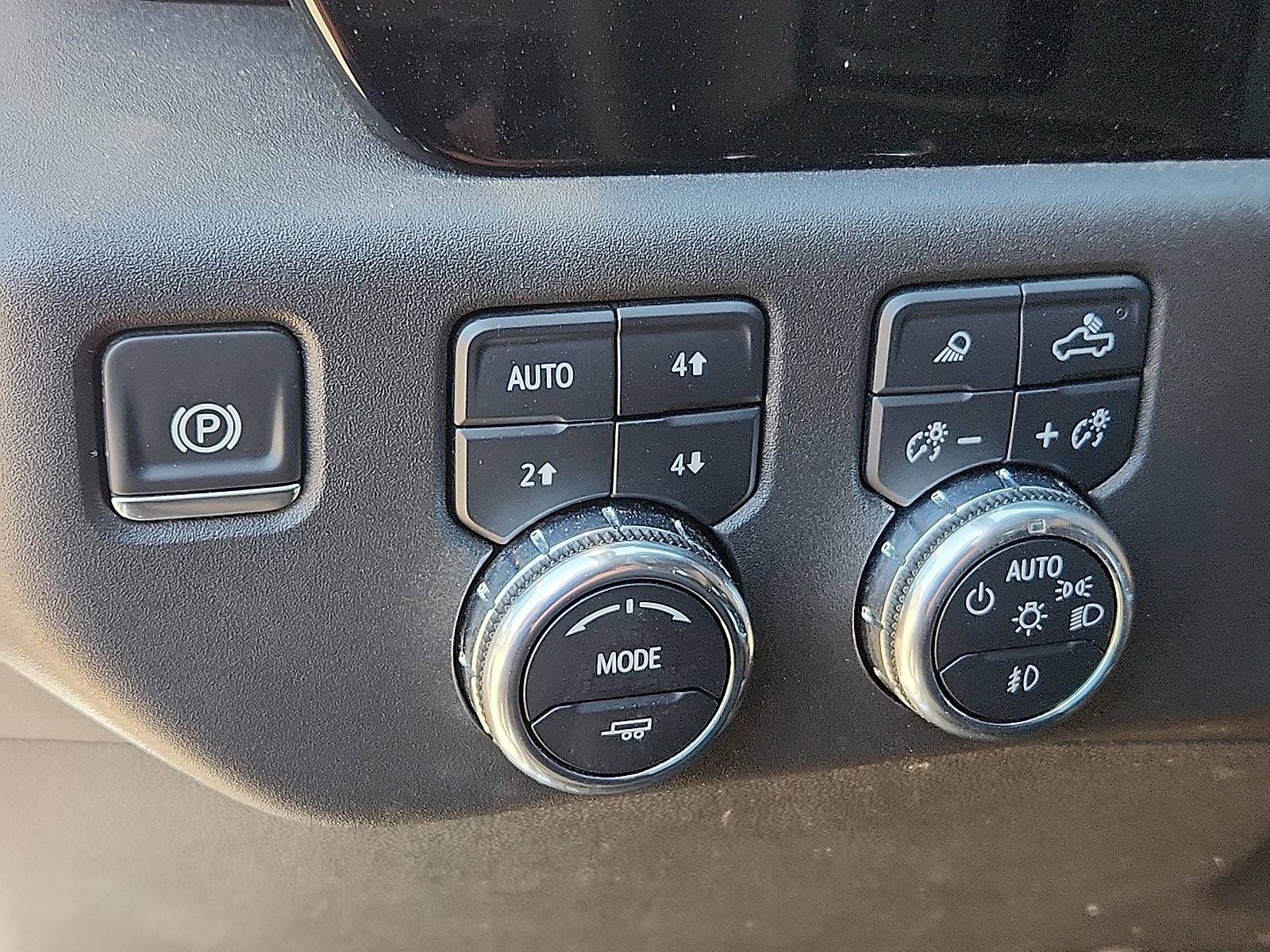 Used 2025 GMC Sierra 1500 SLT image 17