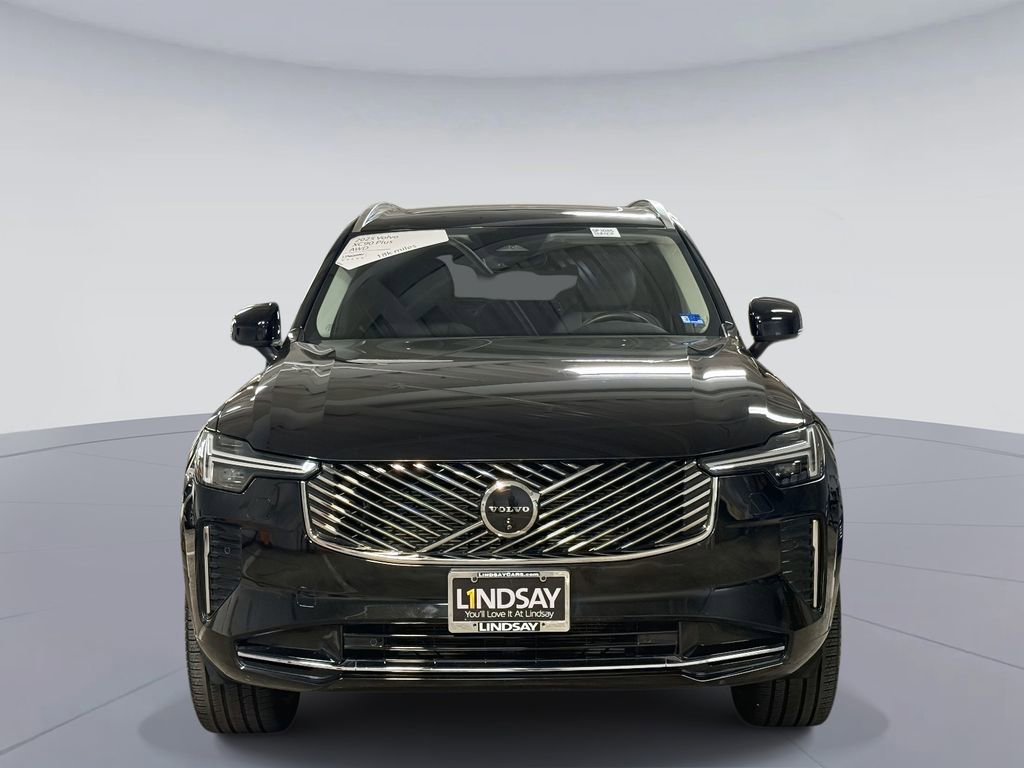 Used 2025 Volvo XC90 B6 Plus image 8