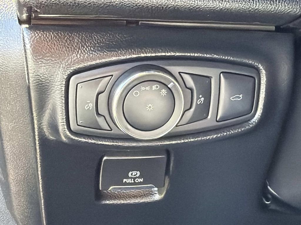 Used 2017 Lincoln MKZ Reserve image 16