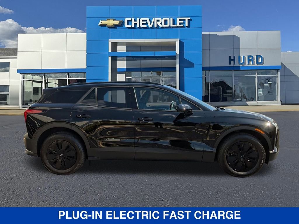 New 2025 Chevrolet Blazer EV LT w/ Midnight/Sport Edition AWD/4WD image 3