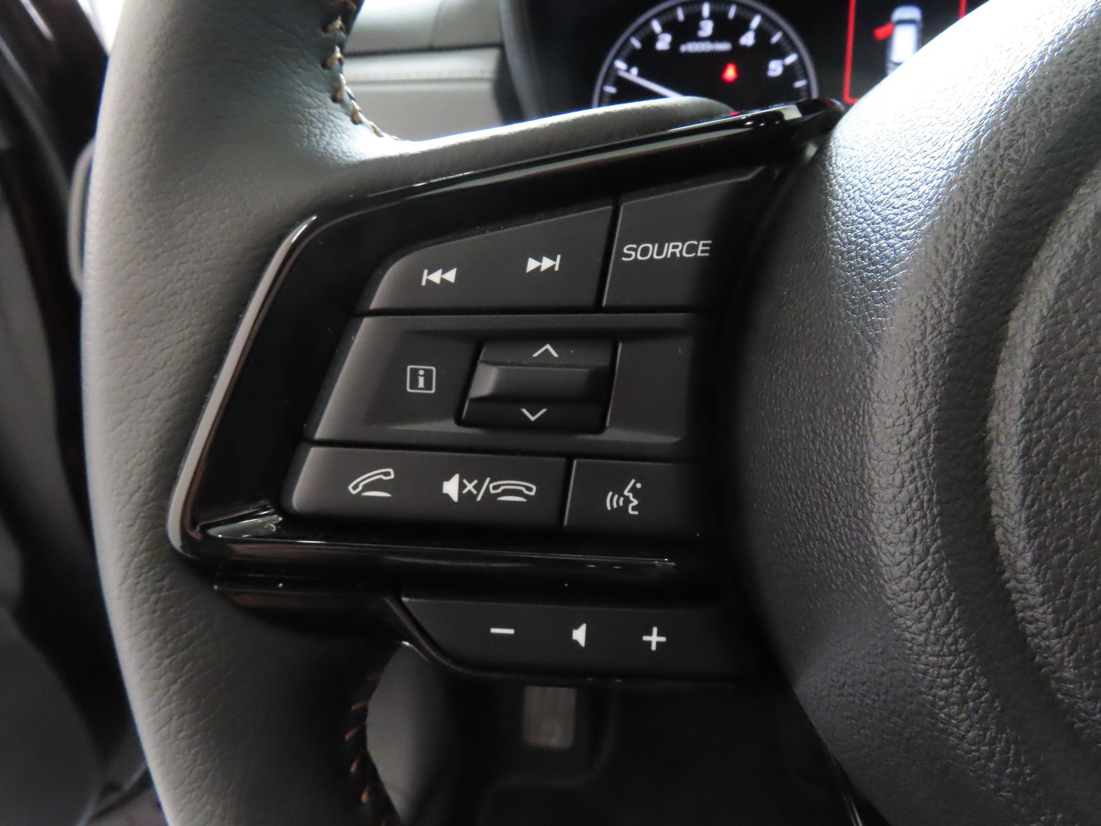 Used 2026 Subaru Forester Touring AWD/4WD image 13