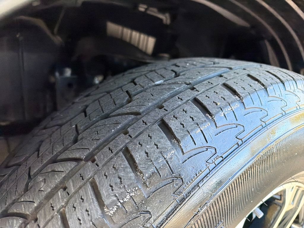 Used 2024 Nissan Titan SV w/ SV Convenience Package image 13