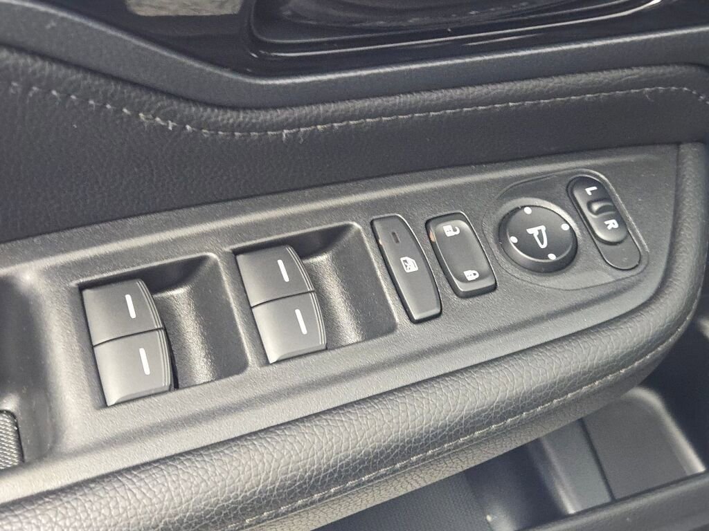 Used 2023 Honda Odyssey Touring image 21