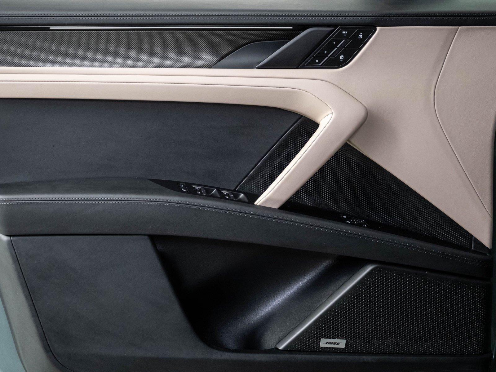 New 2026 Porsche Cayenne Turbo Electric AWD/4WD image 6