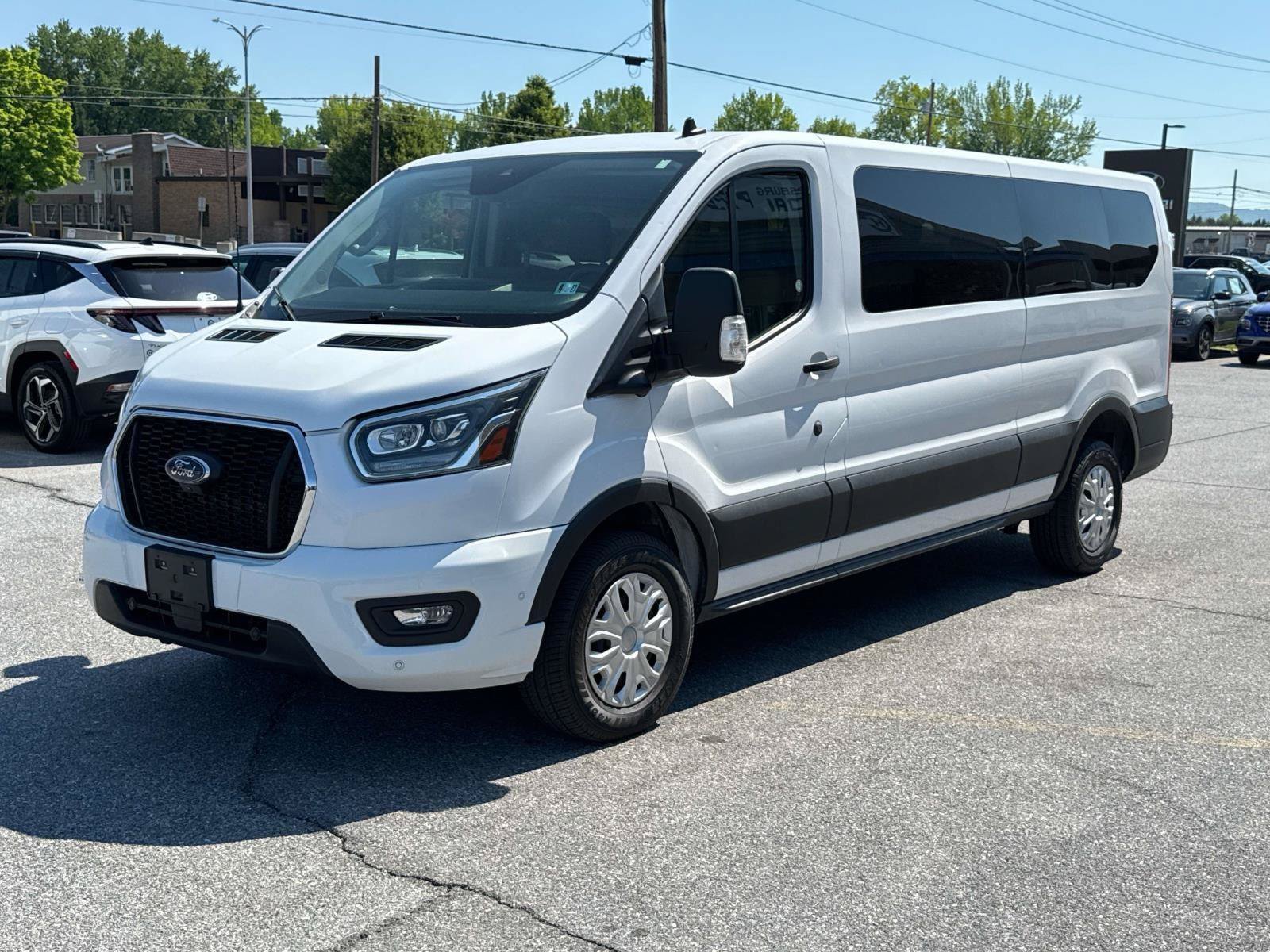 Used 2023 Ford Transit 350 XLT RWD image 28