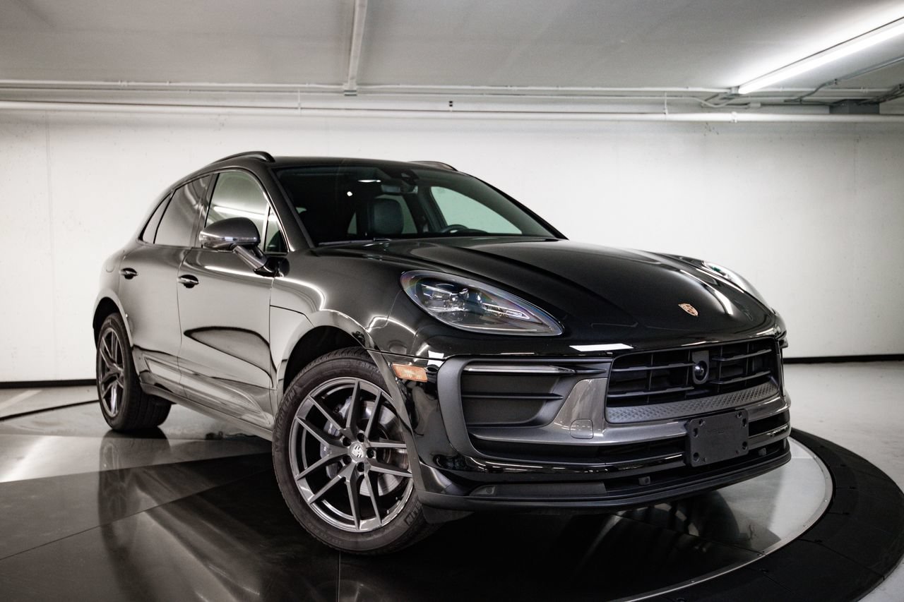 Certified 2023 Porsche Macan Turbo AWD/4WD image 9
