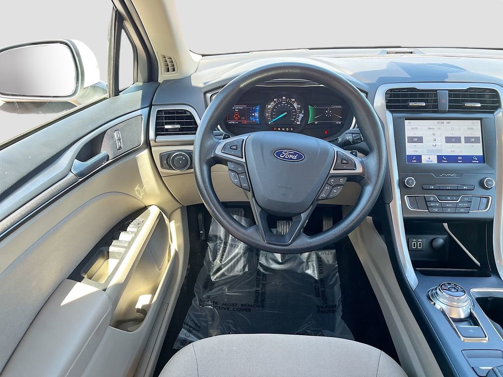 Used 2019 Ford Fusion SE FWD image 20