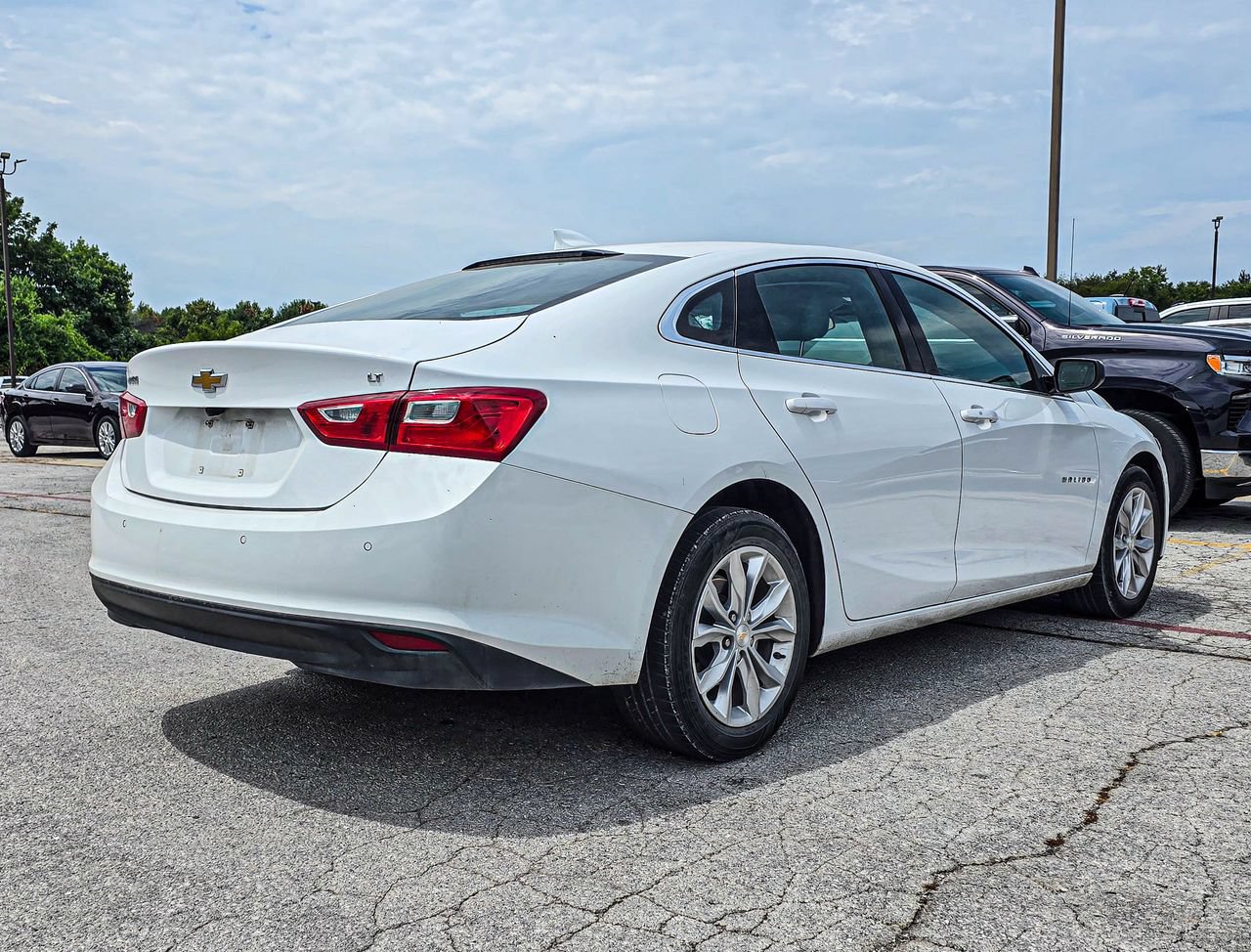 Used 2025 Chevrolet Malibu LT FWD image 6