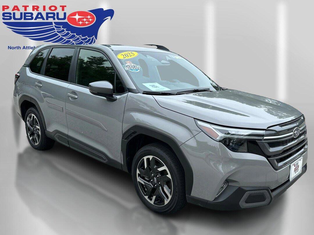 Certified 2025 Subaru Forester Limited image 1
