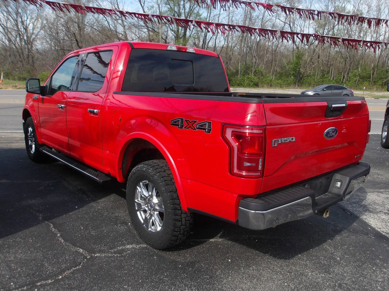 Used 2015 Ford F150 XLT w/ Equipment Group 302A Luxury AWD/4WD image 4