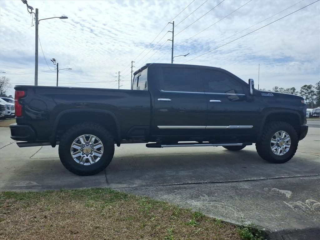 Used 2025 Chevrolet Silverado 2500 High Country w/ Z71 Off-Road Package image 8