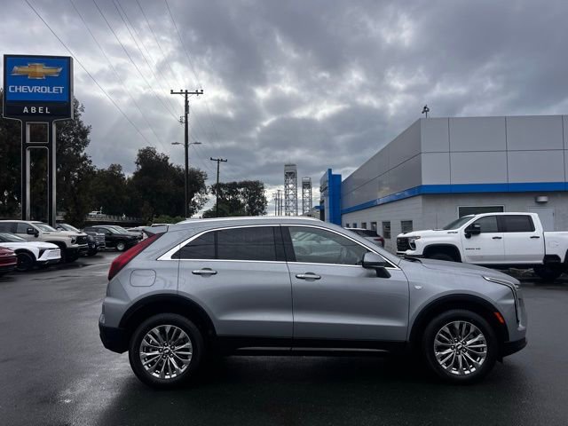 Used 2024 Cadillac XT4 Premium Luxury image 4