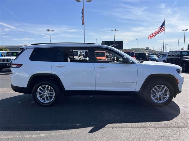 Certified 2023 Jeep Grand Cherokee L Laredo image 11