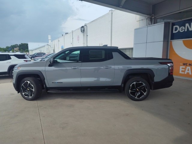 New 2026 Chevrolet Silverado EV LT image 11