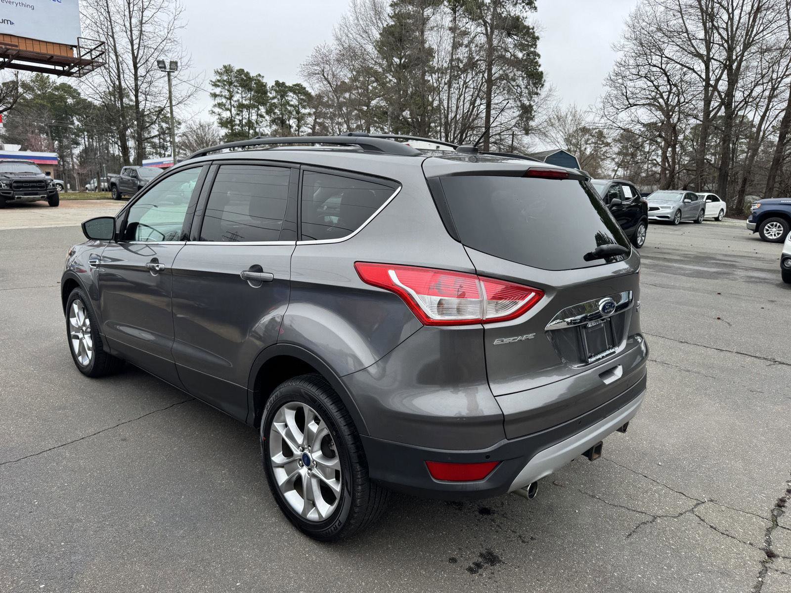 Used 2013 Ford Escape SEL image 10