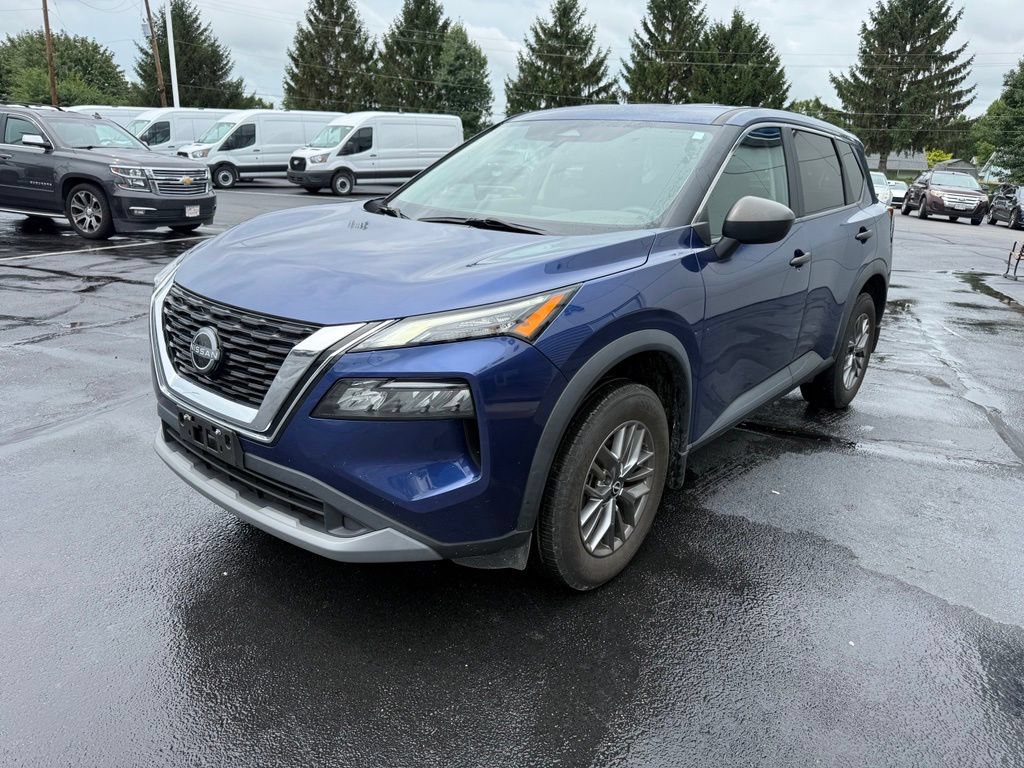 Used 2023 Nissan Rogue S AWD/4WD image 2
