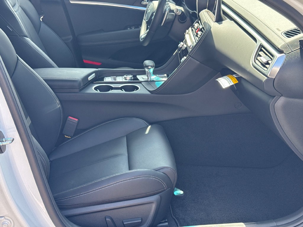 New 2026 Genesis G70 2.5T RWD image 13
