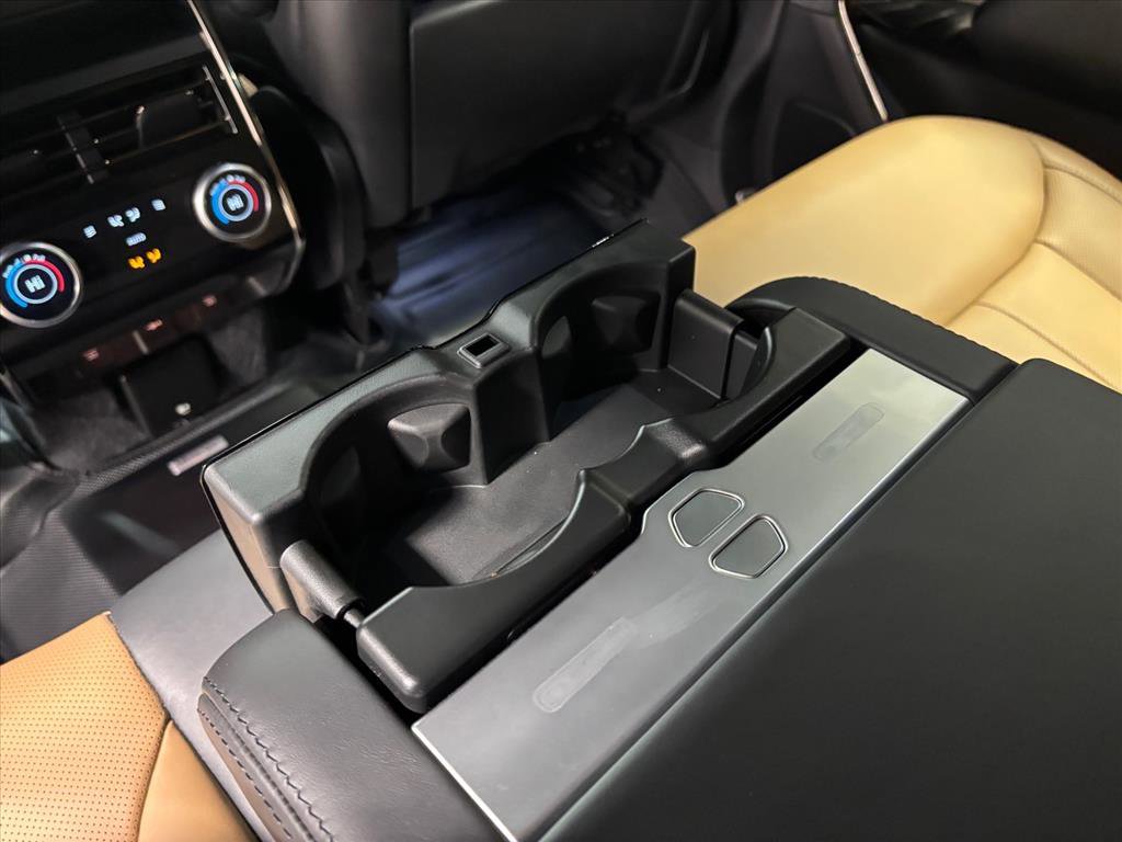 Used 2024 Land Rover Range Rover Sport Autobiography image 24