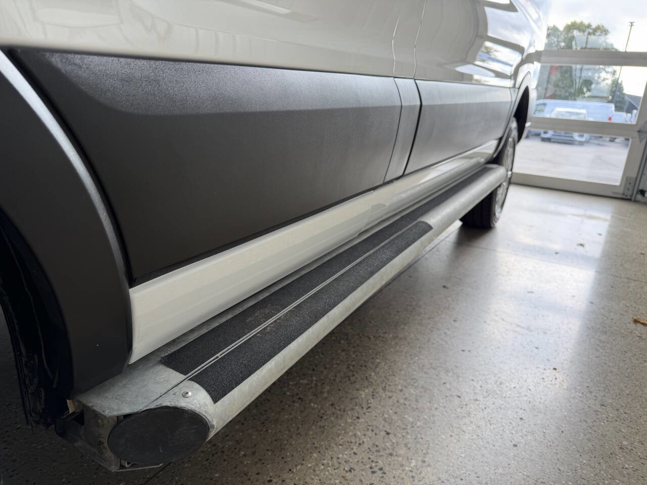 Used 2024 Ford Transit 250 Low Roof w/ Exterior Upgrade Package image 38