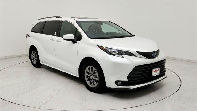 Certified 2025 Toyota Sienna XLE