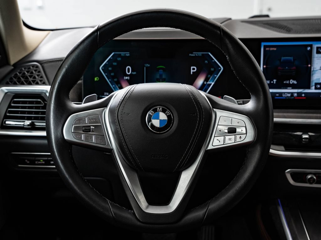 Used 2024 BMW X7 xDrive40i w/ Executive Package AWD/4WD image 43