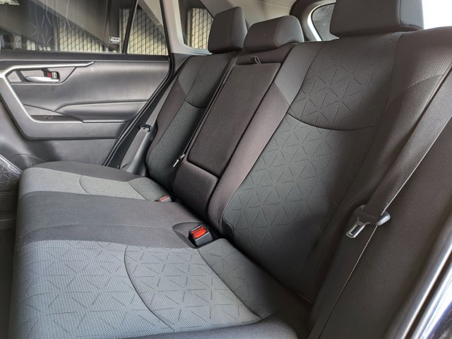 Used 2024 Toyota RAV4 XLE image 18