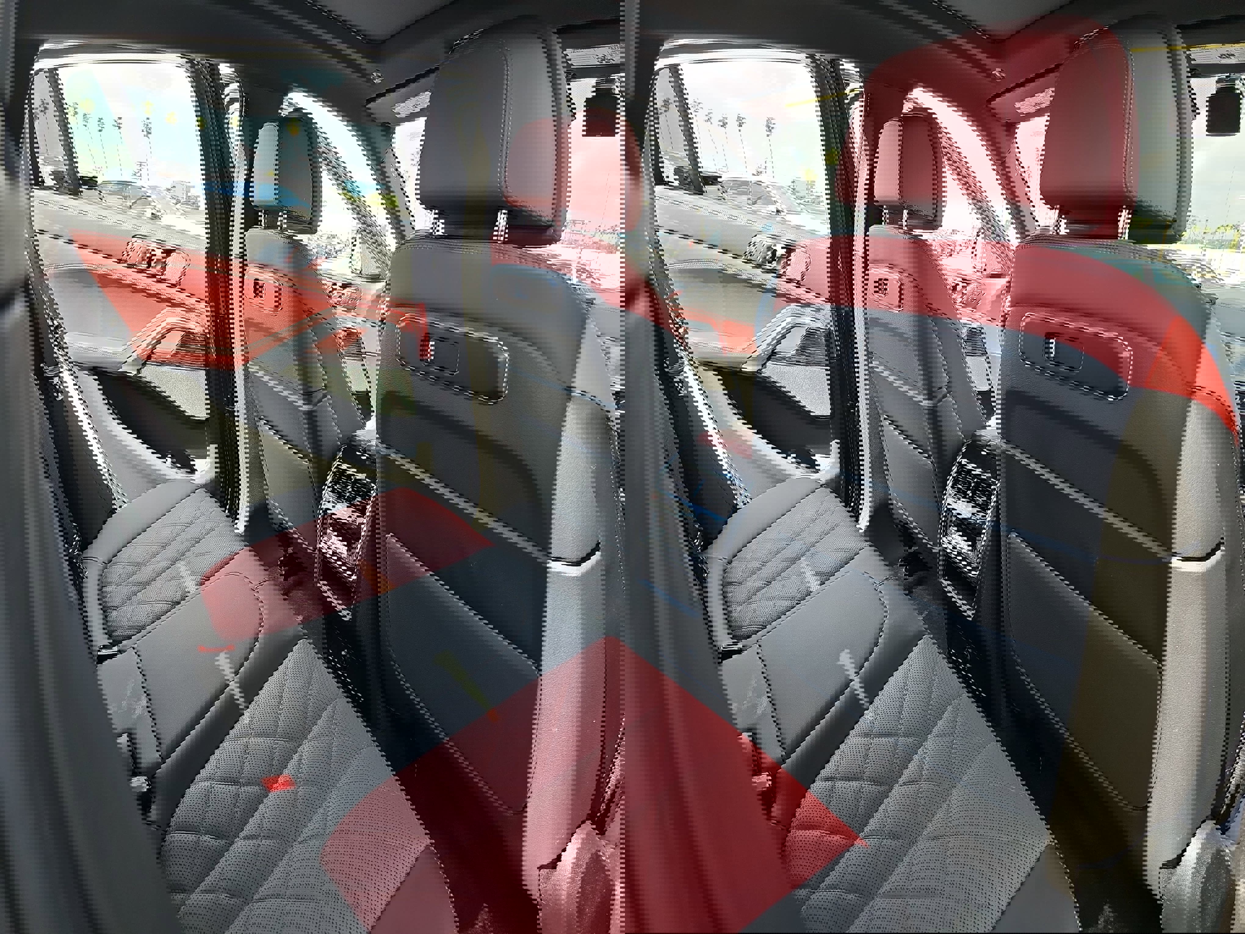 Used 2024 BMW X6 xDrive40i w/ Premium Package AWD/4WD image 11