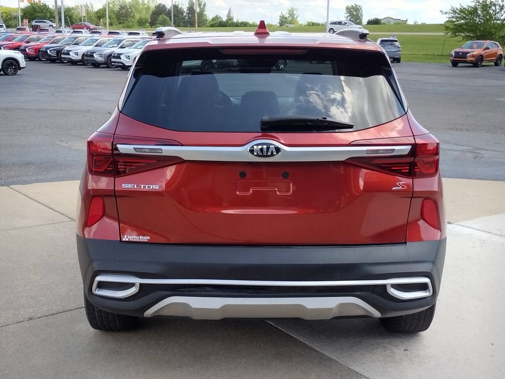Used 2021 Kia Seltos S AWD/4WD image 16