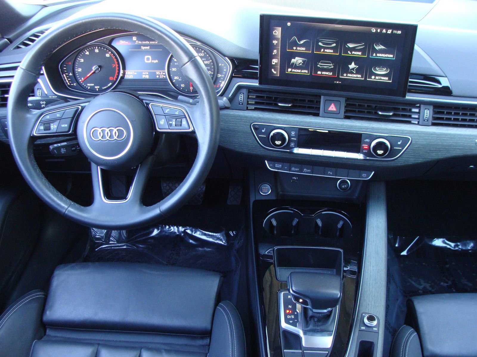 Used 2023 Audi A4 2.0T Premium w/ Convenience Package AWD/4WD image 9