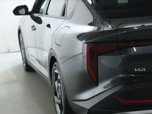 Used 2025 Kia K4 EX image 41