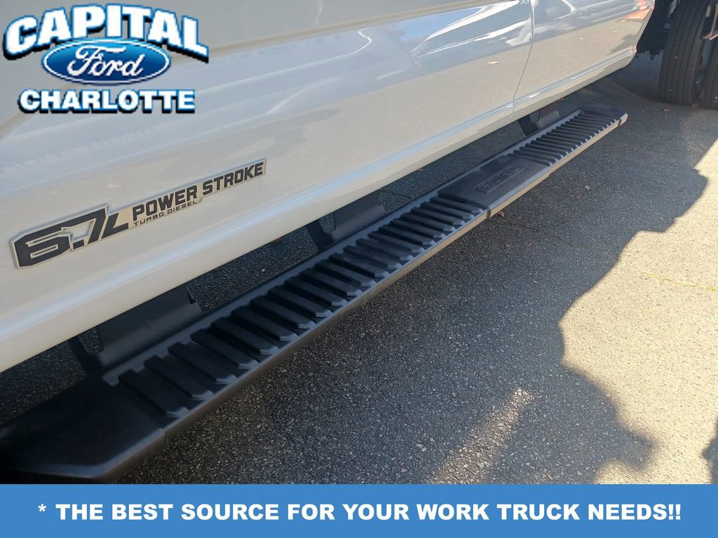 New 2025 Ford F550 4x4 Crew Cab Super Duty image 8