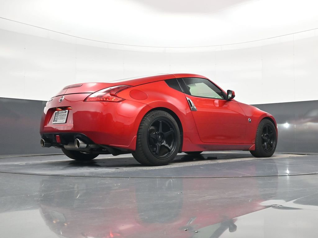 Used 2019 Nissan 370Z Coupe RWD image 23